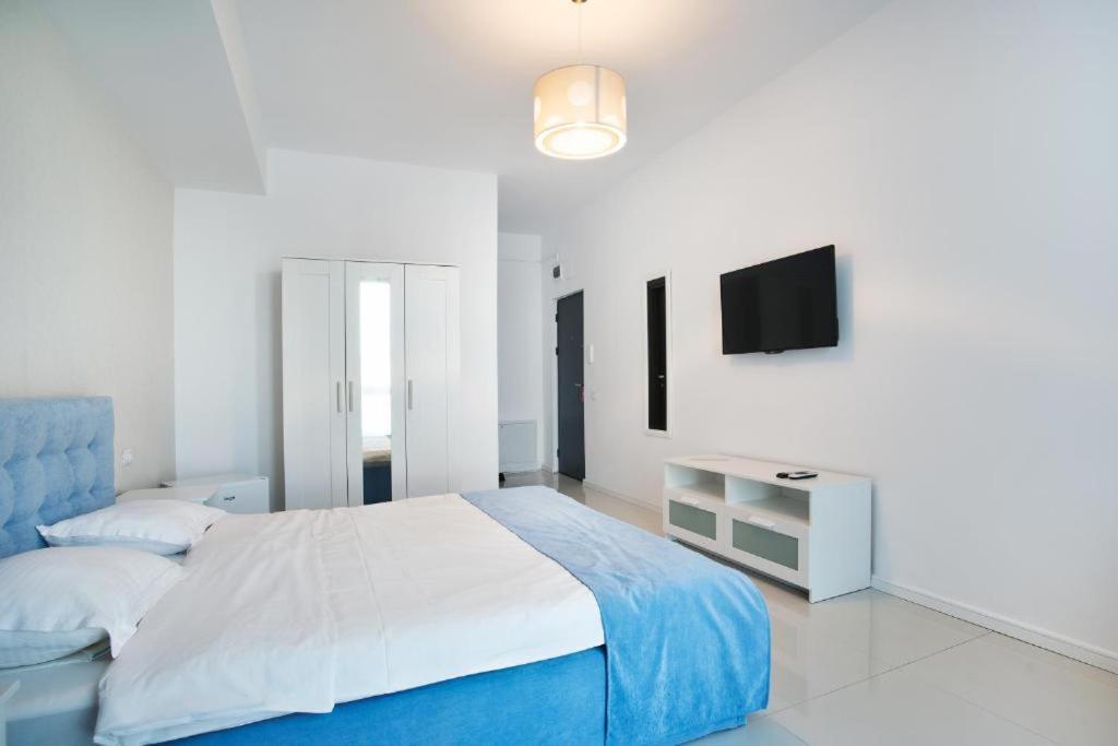 Roberta Apartment